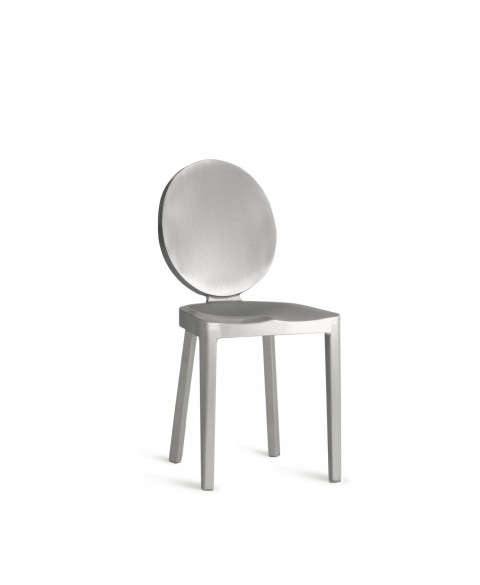Chaise Kong Emeco img1 Chaise Kong Emeco img1