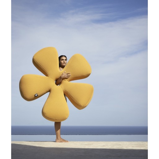 Flower Pouf OGO Img0 Flower Pouf OGO Img0