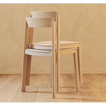 Lisa Chair True Design Img2