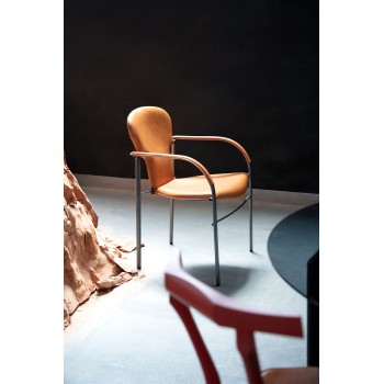 Varius Chair Barcelona Design Img4